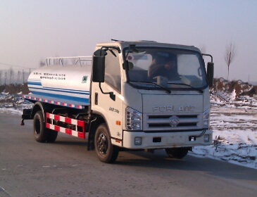 HWK5070GSS型灑水車(chē)獲客戶(hù)認(rèn)可，助力汽車(chē)物流高效發(fā)展