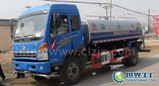 解放灑水車(chē) 交通運(yùn)輸中的高效物流解決方案