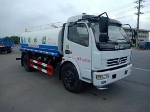 東風(fēng)D7多利卡灑水車(chē) 9噸灑水車(chē)價(jià)格、圖片參數(shù)配置與程力廠家產(chǎn)品介紹
